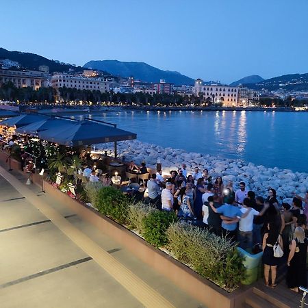 La Suite Del Corso Salerno Zewnętrze zdjęcie